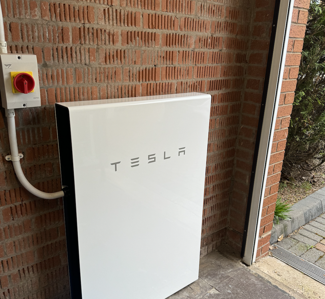 Image of Tesla Powerwall in Tamworth