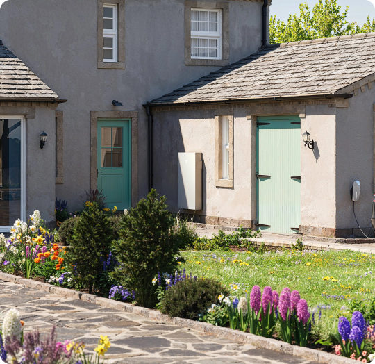 Tesla_PW_UK_Country_Home_DAY_CROP_04