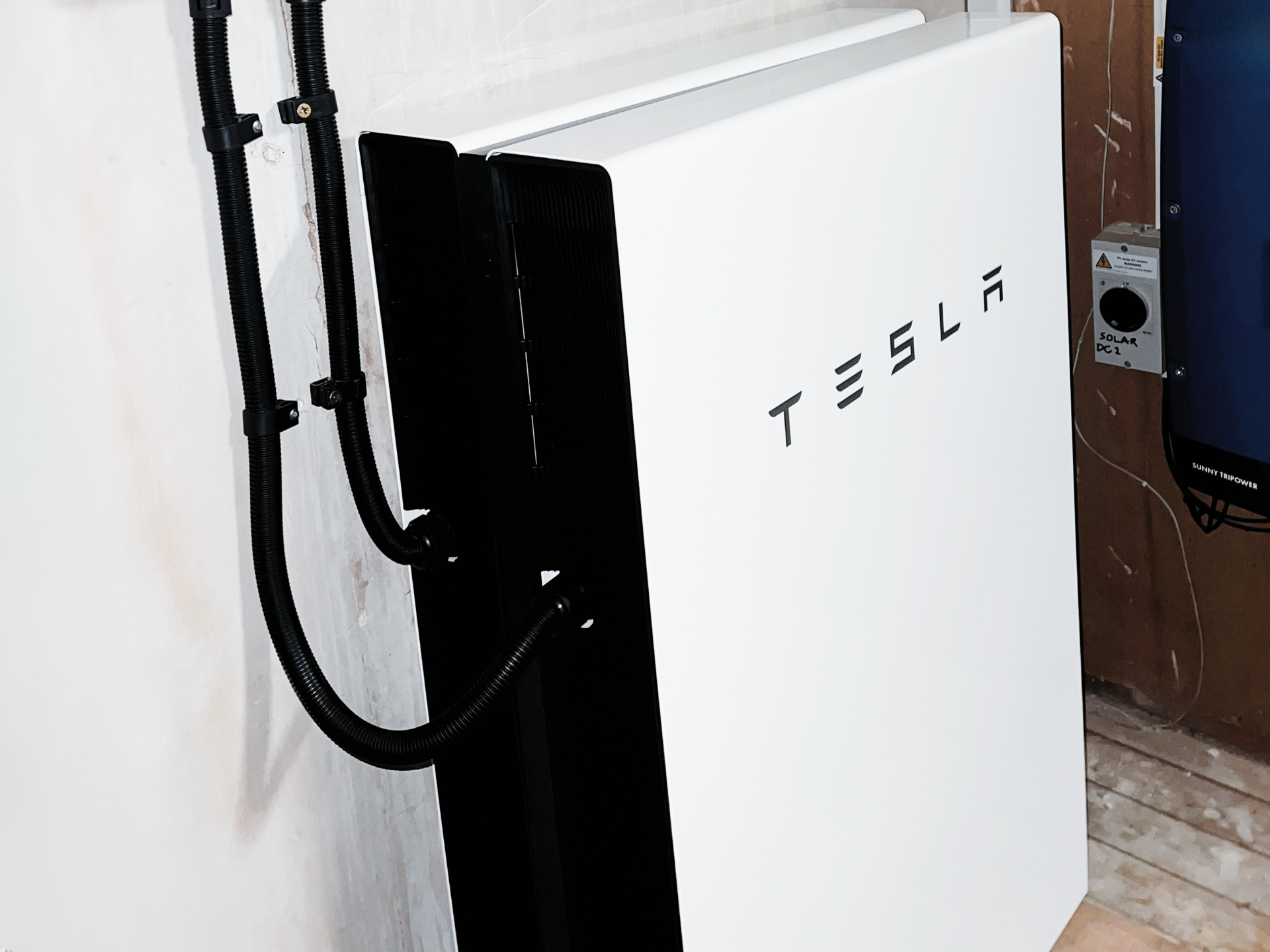 Tesla Powerwall 2 installed at Stratford Methodist Church.